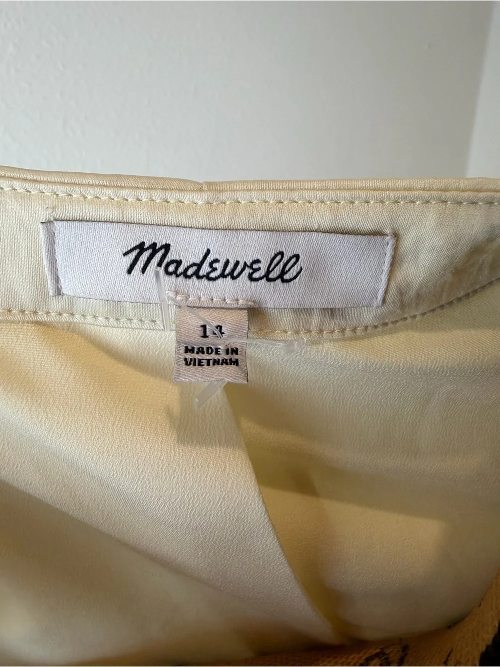 Madewell Ivory Satin Vest Size 14 Sleeveless Tailored Minimalist Quiet Luxury - Picture 3 of 5